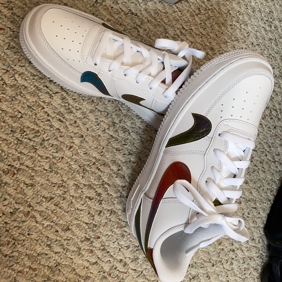 Nike Airforce 1 LV8 2 (GS) - Picture 4 of 5